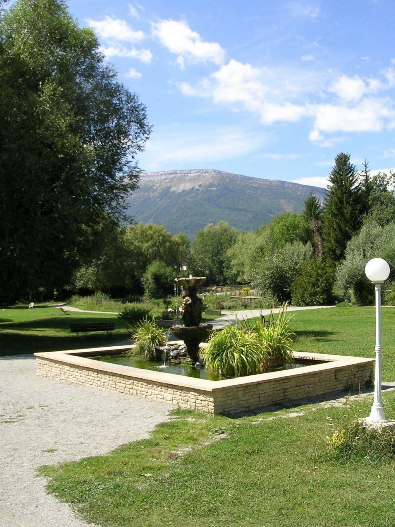 Hôtel&Restaurant Azur La Freissinouse Exterior foto